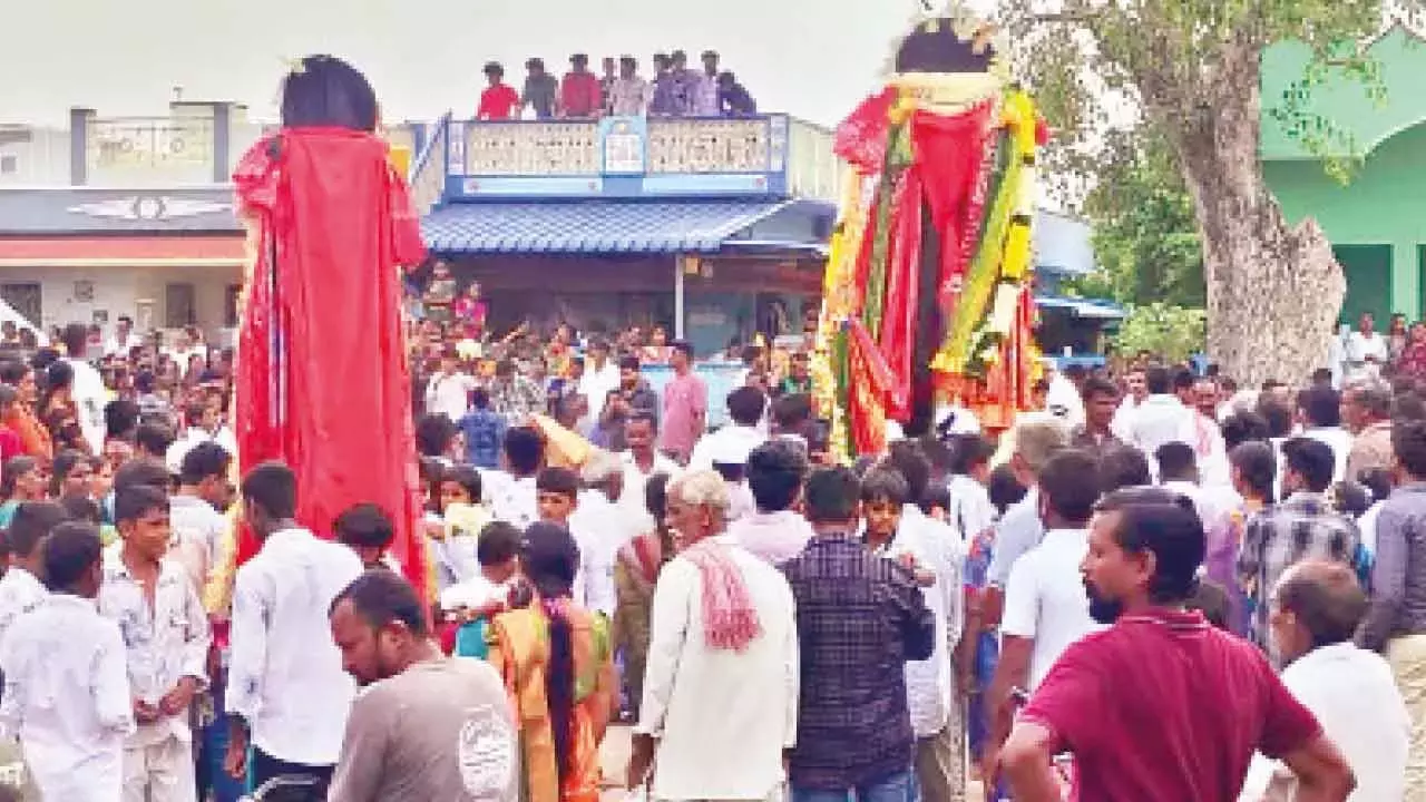 Telangana: मुहर्रम के आयोजनों में शहर, गांव के लोग बढ़-चढ़कर हिस्सा लेते हैं