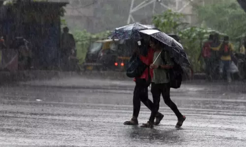 kerala: कल से भारी बारिश का अनुमान; चार जिलों में ऑरेंज अलर्ट, चेतावनी जारी