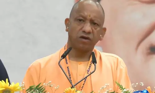 Yogi Adityanath बोले—मोदी सरकार में 12 करोड़ शौचालय, 4 करोड़ घर और 80 करोड़ को मुफ्त राशन