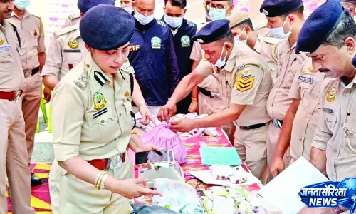 15 किलोग्राम चरस 27 ग्राम चिट्टा नष्ट