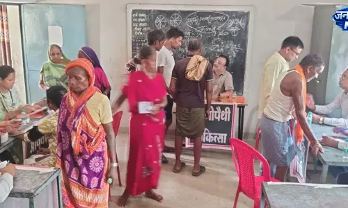 आयुष का मेगा स्वास्थ्य अभियानः तीन विकासखंडों के 1137 ग्रामीणों को मिला निःशुल्क उपचार