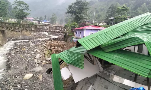 Arunachal में बाढ़ का कहर, 60 वर्षीय महिला के दो घर बहे, मदद की गुहार