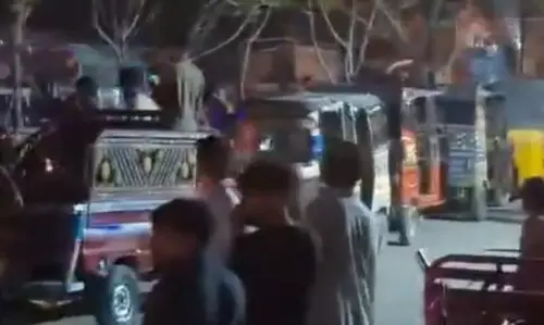 धमाके के बाद जबरदस्त फायरिंग, रेंजर्स मुख्यालय क्षेत्र में बढ़ाई गई सुरक्षा