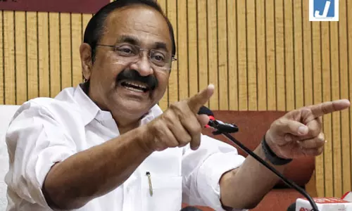 मुख्यमंत्री से मेट्रो मैन की रेल परियोजना के लिए एनआरके का इस्तेमाल करने का आग्रह