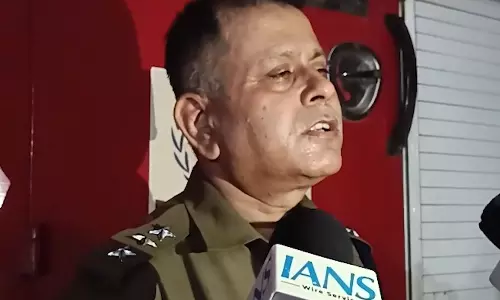 जौनपुर में फर्नीचर गोदाम में भीषण आग, कई दमकल गाड़ियों की मदद से पाया गया काबू