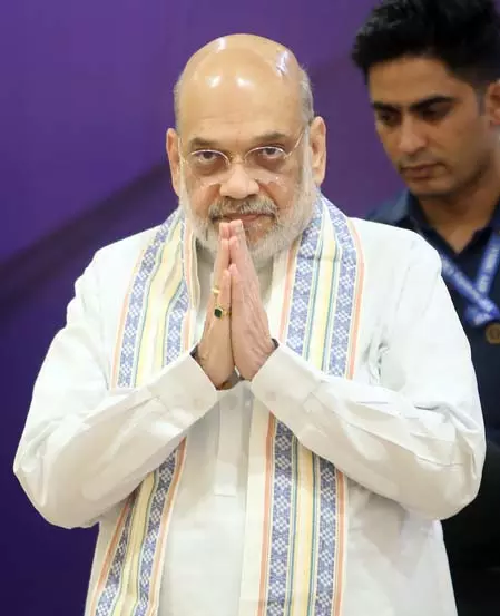 गुजरात दौरे पर केंद्रीय गृह मंत्री अमित शाह, लॉन्च करेंगे भारत टैक्सी, शाम को जनता दरबार गुजरात दौरे पर केंद्रीय गृह मंत्री अमित शाह, लॉन्च करेंगे भारत टैक्सी, शाम को जनता दरबार