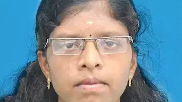 Tamil Nadu के पहाड़ी मंदिर में बंदर के डर से नवविवाहित महिला की गिरने से दर्दनाक मौत Tamil Nadu के पहाड़ी मंदिर में बंदर के डर से नवविवाहित महिला की गिरने से दर्दनाक मौत