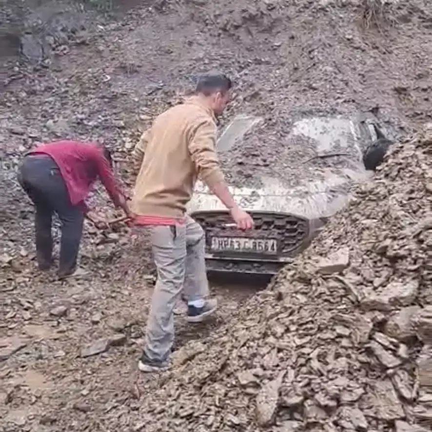 Shimla: शिमला में मूसलाधार बारिश से जनजीवन प्रभावित, भूस्खलन का खतरा बढ़ा Shimla: शिमला में मूसलाधार बारिश से जनजीवन प्रभावित, भूस्खलन का खतरा बढ़ा