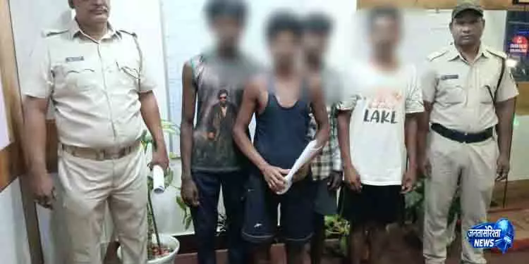 Bhanjanagar पुलिस ने 100 मवेशियों की तस्करी नाकाम की; चार पकड़े गए Bhanjanagar पुलिस ने 100 मवेशियों की तस्करी नाकाम की; चार पकड़े गए