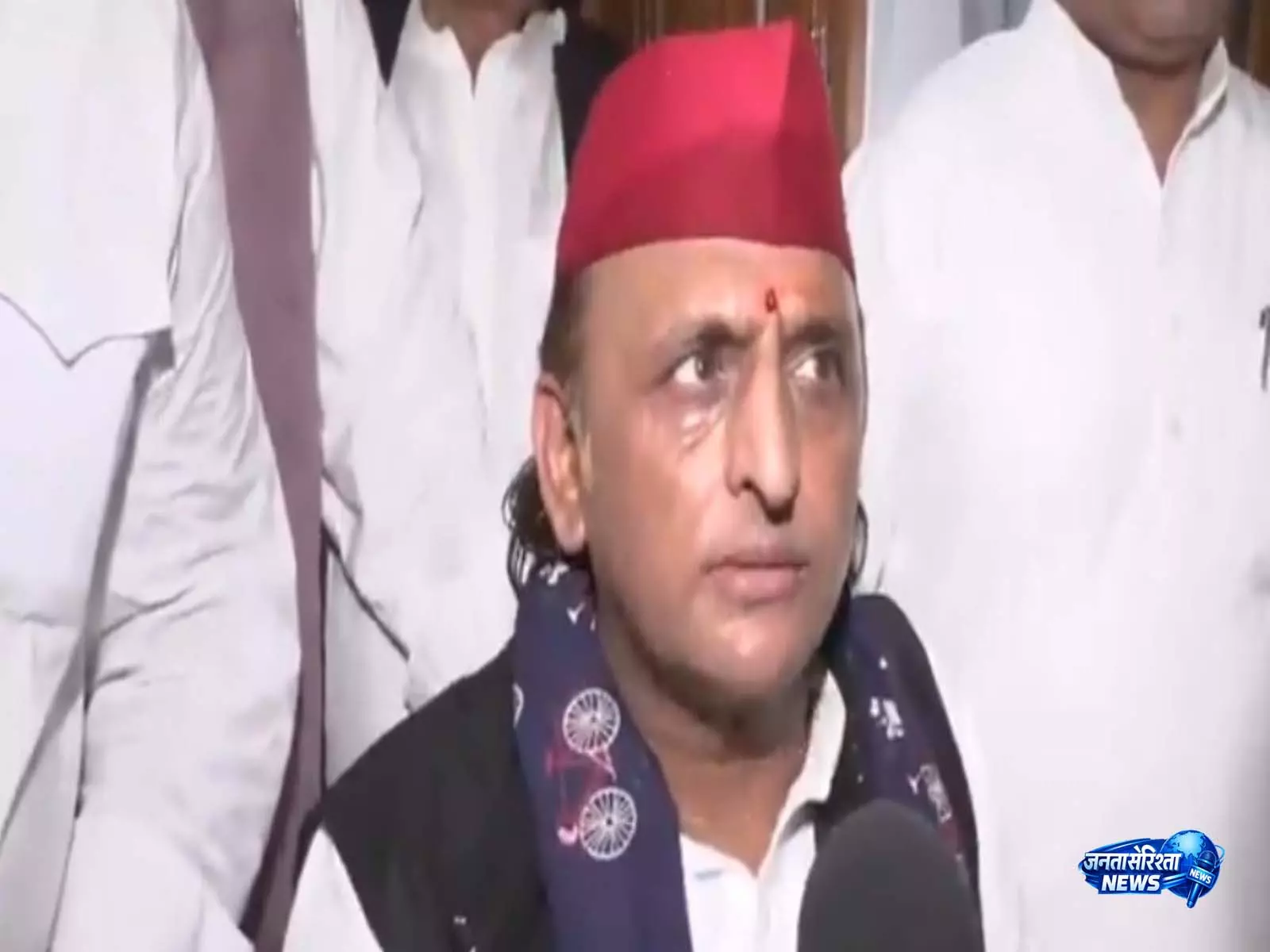 अखिलेश यादव ने BJP पर तंज कसते हुए कहा, पहले दौलत, बाद में आस्था अखिलेश यादव ने BJP पर तंज कसते हुए कहा, पहले दौलत, बाद में आस्था