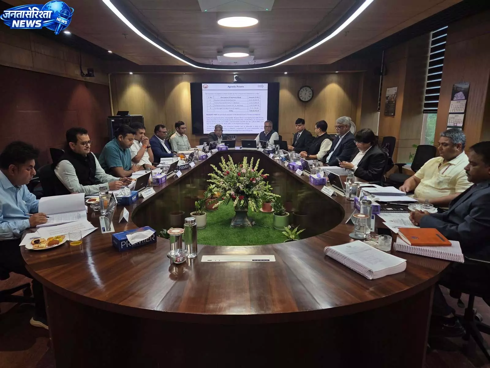 छत्तीसगढ़ में हीरा खनन की बड़ी संभावना, महासमुंद ब्लॉक में मिले 5 हीरे छत्तीसगढ़ में हीरा खनन की बड़ी संभावना, महासमुंद ब्लॉक में मिले 5 हीरे