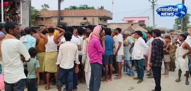 सड़क दुर्घटना में युवक की दर्दनाक मौत सड़क दुर्घटना में युवक की दर्दनाक मौत