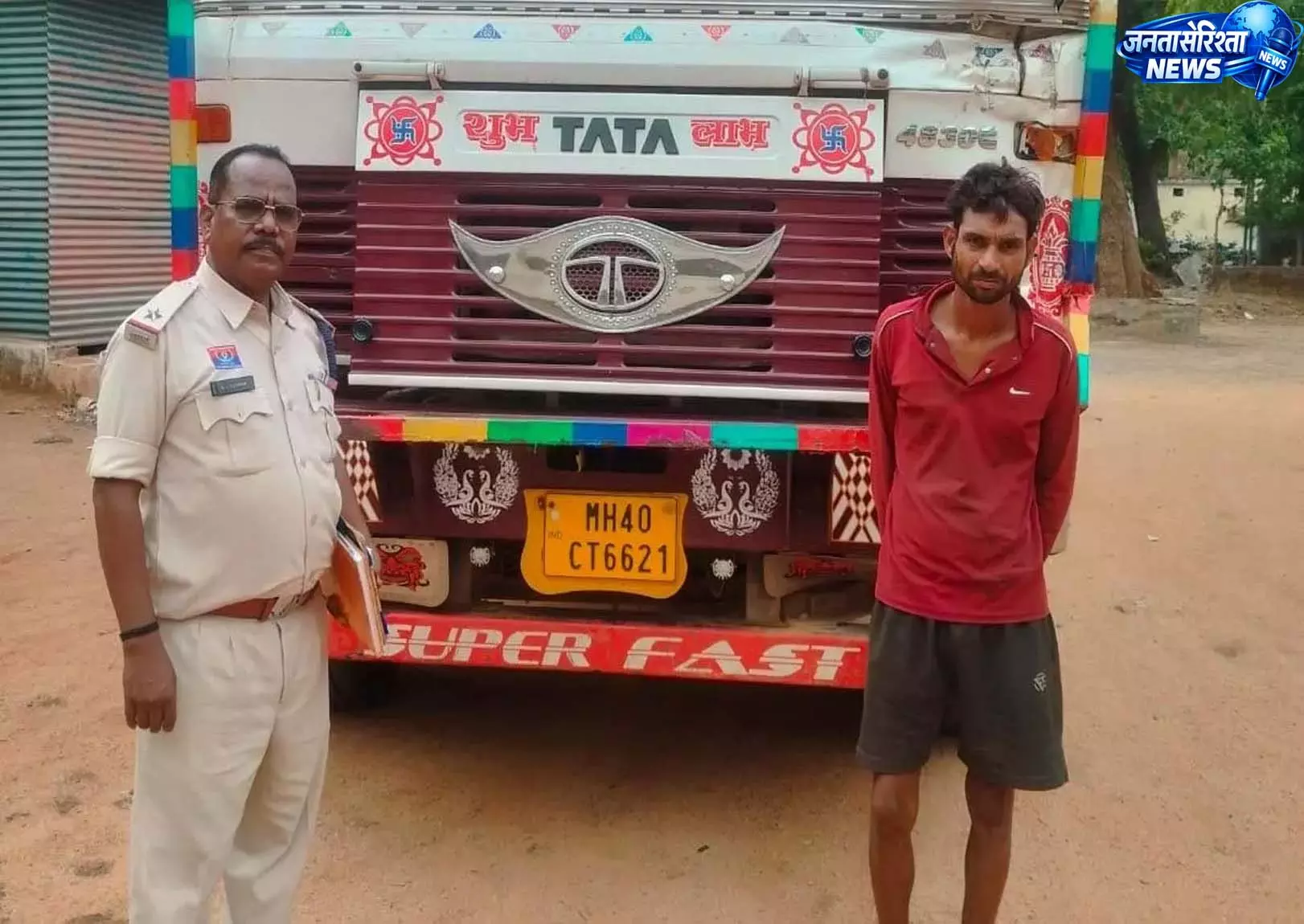 CG: अंबागढ़ चौकी में ट्रक ने 11 वर्षीय बच्ची को रौंदा, आरोपी गिरफ्तार CG: अंबागढ़ चौकी में ट्रक ने 11 वर्षीय बच्ची को रौंदा, आरोपी गिरफ्तार