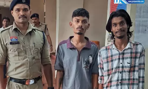 मोतीबाग में चाकूबाजी, तीन बदमाश लड़के गिरफ्तार