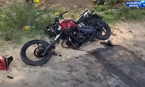 Punjab : कोटकपूरा रोड हादसे में तीन युवकों की दर्दनाक मौत, खड़े ट्रक से टकराई बाइक