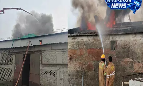 Lucknow कोल्ड स्टोरेज में लगी भीषण आग, मौके पर छह फायर टेंडर तैनात