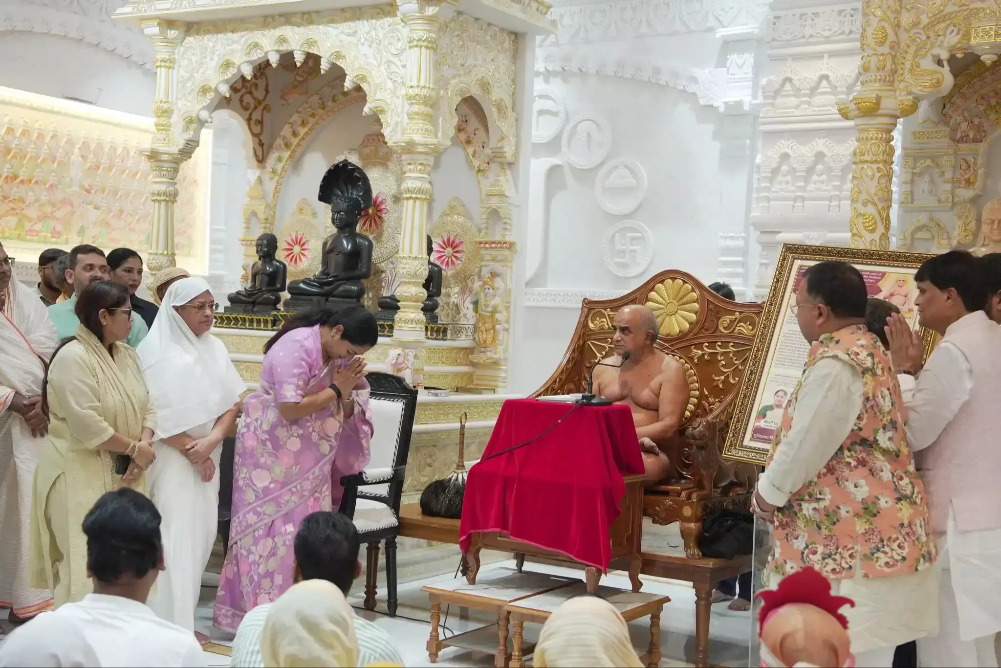 New Delhi: मुख्यमंत्री रेखा गुप्ता ने वेदी प्रतिष्ठा समारोह में की पूजा-अर्चना