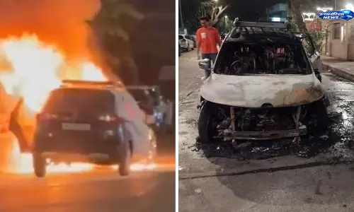 Andheri के ओशिवारा में कार में लगी आग, सतर्कता से टला बड़ा हादसा