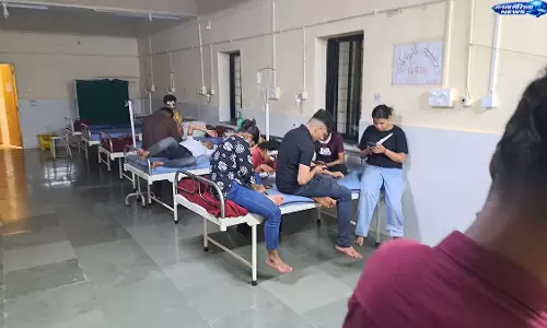 Mumbai से आए पर्यटकों की बस खाई में गिरी, 2 की मौत