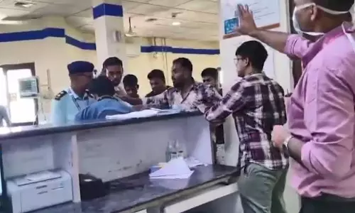 एम्स भुवनेश्वर में ऑन-ड्यूटी डॉक्टर पर हमला करने के आरोप में तीन गिरफ्तार