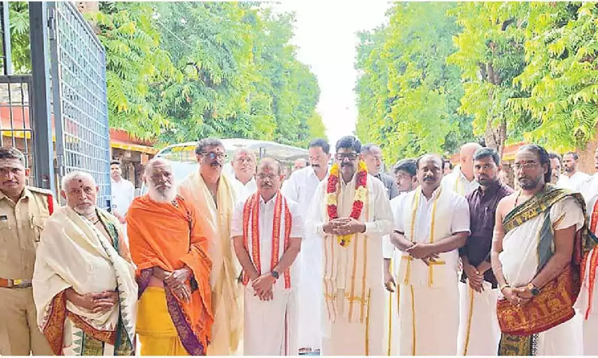 सरकार ने श्रीशैलम में विश्व स्तरीय बुनियादी ढांचे और निर्बाध दर्शन के लिए ब्लूप्रिंट का अनावरण किया