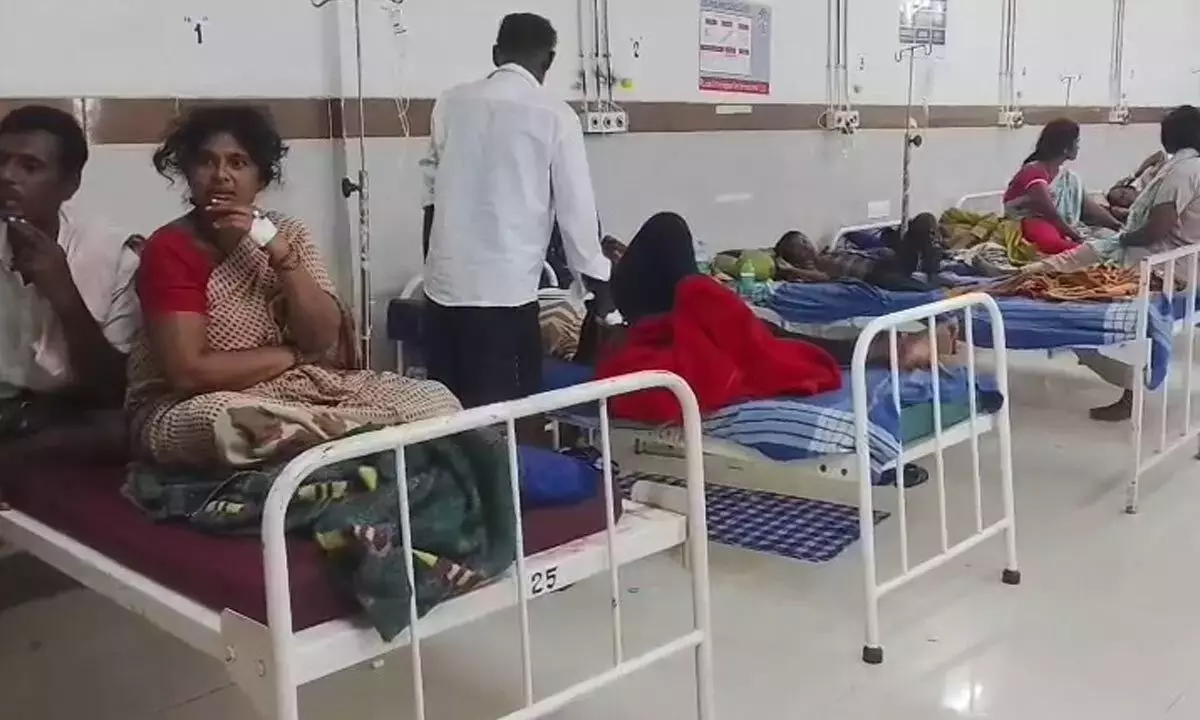 तुमकुरु में धार्मिक उत्सव और गृहप्रवेश समारोह में दावत के बाद 150 से अधिक लोग बीमार पड़ गए