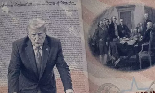 Trumpsकी तस्वीर वाले  passports  को लेकर अमेरिका में विवाद
