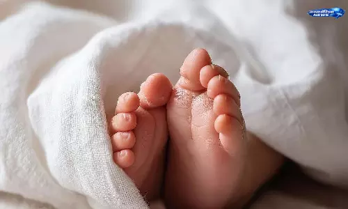 Ratlam : पुलिया के नीचे पानी के पाइप में मिला नवजात, ग्रामीणों की सतर्कता से बची जान Ratlam : पुलिया के नीचे पानी के पाइप में मिला नवजात, ग्रामीणों की सतर्कता से बची जान