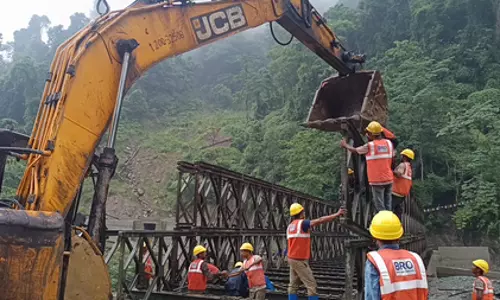 विक्रमशिला सेतु जीर्णोद्धार कार्य पूरा, BRO ने अधिकारियों को नवाजा
