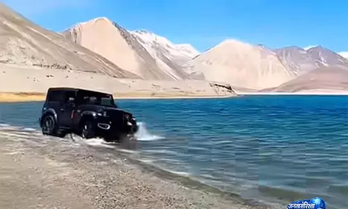 Ladakh में चार पर्यटकों पर 2 लाख रुपये का जुर्माना, संरक्षित क्षेत्र में अवैध ऑफ-रोडिंग