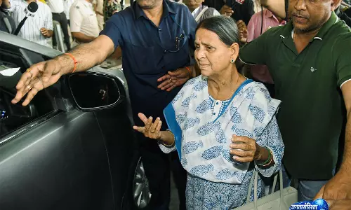 10 सर्कुलर रोड खाली करने से पहले चार्ज रजिस्टर की मांग, राबड़ी देवी के निजी सचिव का पत्र
