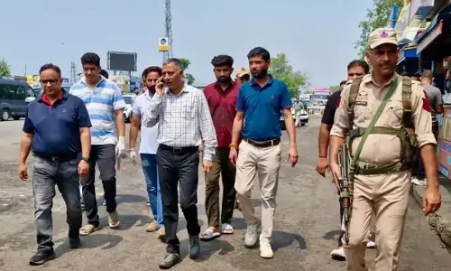 Kathua: श्री अमरनाथ यात्रा को लेकर प्रशासन पूरी तरह सक्रिय, डीसी कठुआ ने यात्रा तैयारियों की समीक्षा की