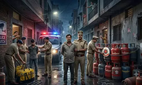 दिल्ली में गैस सिलिंडर चोरी करने वाला गिरोह गिरफ्तार, 10 LPG सिलिंडर बरामद