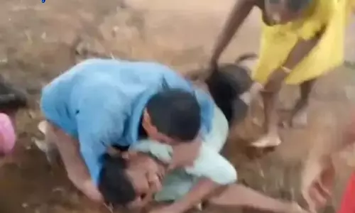 आकाशीय बिजली गिरने से युवक की मौत, चार घायल