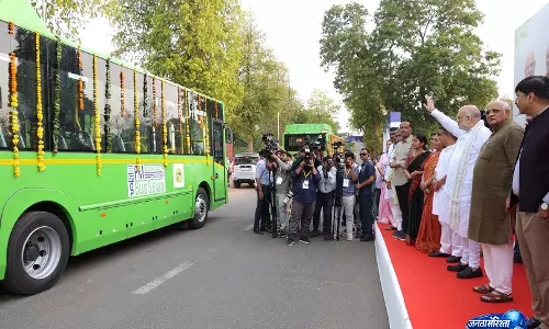 गांधीनगर में PM eBus सेवा की शुरुआत के साथ ग्रीन मोबिलिटी के नए दौर का हुआ आगाज़