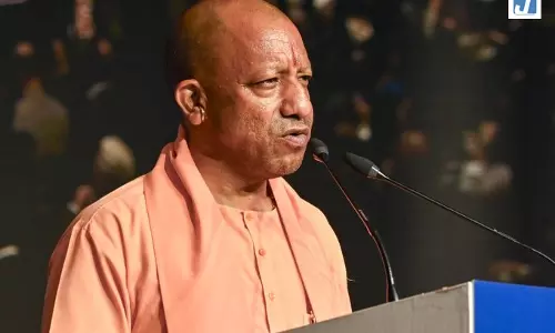 फायर NOC पर सख्ती के निर्देश, योगी बोले