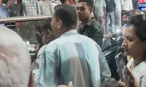 लॉज और मिठाई दुकान की आड़ में सेक्स रैकेट का भंडाफोड़, 3 युवतियों सहित 7 हिरासत में