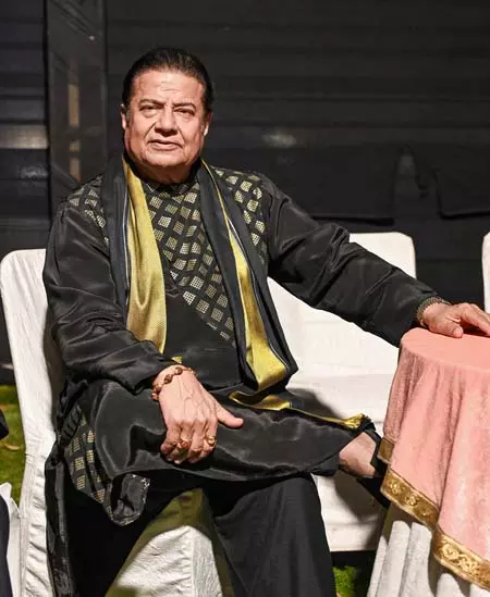 सम्मान के साथ बनाया गया कंटेंट किसी को ठेस नहीं पहुंचाता, कॉमेडी विवाद पर बोले अनूप जलोटा सम्मान के साथ बनाया गया कंटेंट किसी को ठेस नहीं पहुंचाता, कॉमेडी विवाद पर बोले अनूप जलोटा