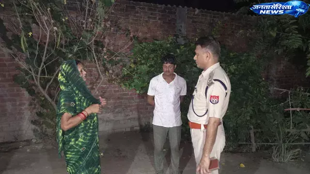 UP : कोर्ट मैरिज से नाराज चाचा ने भतीजे की चाकू से गला रेतकर हत्या, पुलिस जांच में जुटी UP : कोर्ट मैरिज से नाराज चाचा ने भतीजे की चाकू से गला रेतकर हत्या, पुलिस जांच में जुटी