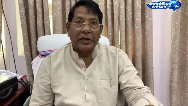 झारखंड शराब घोटाला: ED ने रामेश्वर उरांव और बेटे रोहित उरांव को समन भेजा झारखंड शराब घोटाला: ED ने रामेश्वर उरांव और बेटे रोहित उरांव को समन भेजा