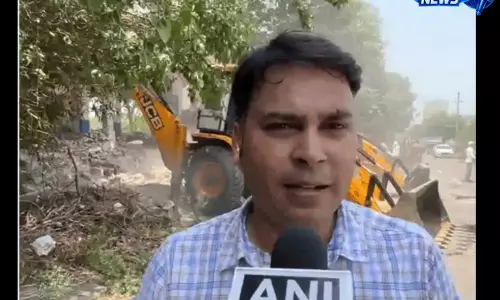 Ghaziabad में अवैध बताई गई दो मंजिला ‘मजार’ जैसी संरचना पर कार्रवाई, जांच जारी