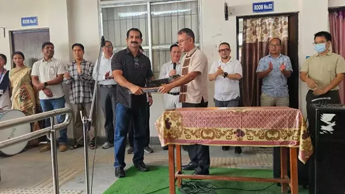 Naharlagun में एलुमनी एसोसिएशन ने मेधावी छात्रों को किया सम्मानित