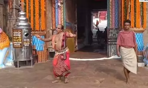 पुरी : स्नान वेदी पर पधारे महाप्रभु जगन्नाथ, श्रद्धालुओं की सुरक्षा के कड़े इंतजाम