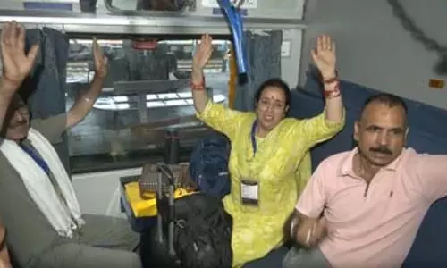 जम्मू से सोमनाथ के लिए पहली विशेष ट्रेन रवाना, श्रद्धालुओं में रहा उत्साह जम्मू से सोमनाथ के लिए पहली विशेष ट्रेन रवाना, श्रद्धालुओं में रहा उत्साह