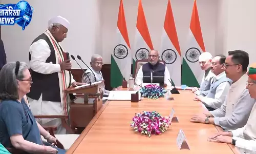दोबारा राज्यसभा पहुंचे Mallikarjun , उपराष्ट्रपति ने दिलाई सदस्यता की शपथ