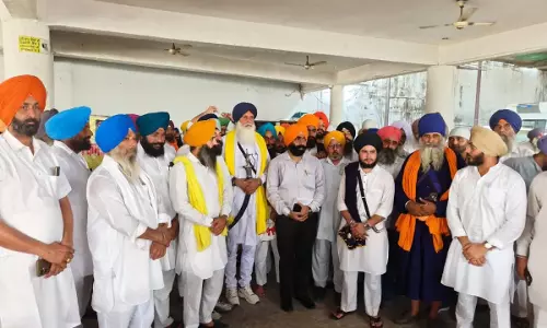 Gurdwara Sahib कार सेवा बंडा में हुई अहम बैठक