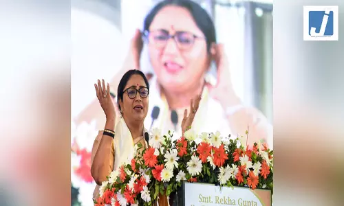 सीएम रेखा गुप्ता की अध्यक्षता में कैबिनेट ने दिल्ली ईवी पॉलिसी 2026 को दी मंजूरी सीएम रेखा गुप्ता की अध्यक्षता में कैबिनेट ने दिल्ली ईवी पॉलिसी 2026 को दी मंजूरी