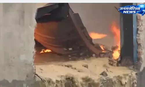 Didarganj अग्निकांड के बाद पटना में औद्योगिक इकाइयों का फायर ऑडिट शुरू, 27 टीमें तैनात Didarganj अग्निकांड के बाद पटना में औद्योगिक इकाइयों का फायर ऑडिट शुरू, 27 टीमें तैनात