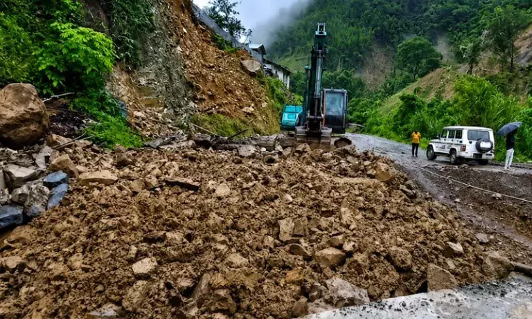 Arunachal के अंजॉ जिले में काम की जगह पर भूस्खलन से असम के एक व्यक्ति की मौत