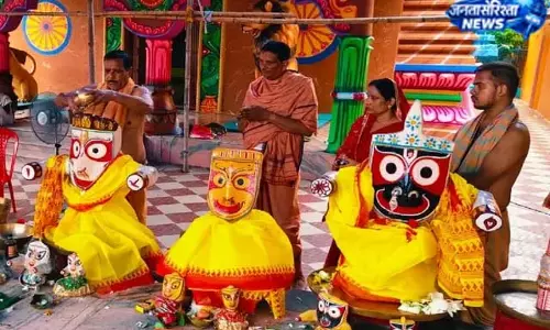 जगन्नाथ मंदिर में हुआ विशेष अनुष्ठान, 108 कलशों से हुआ स्नान